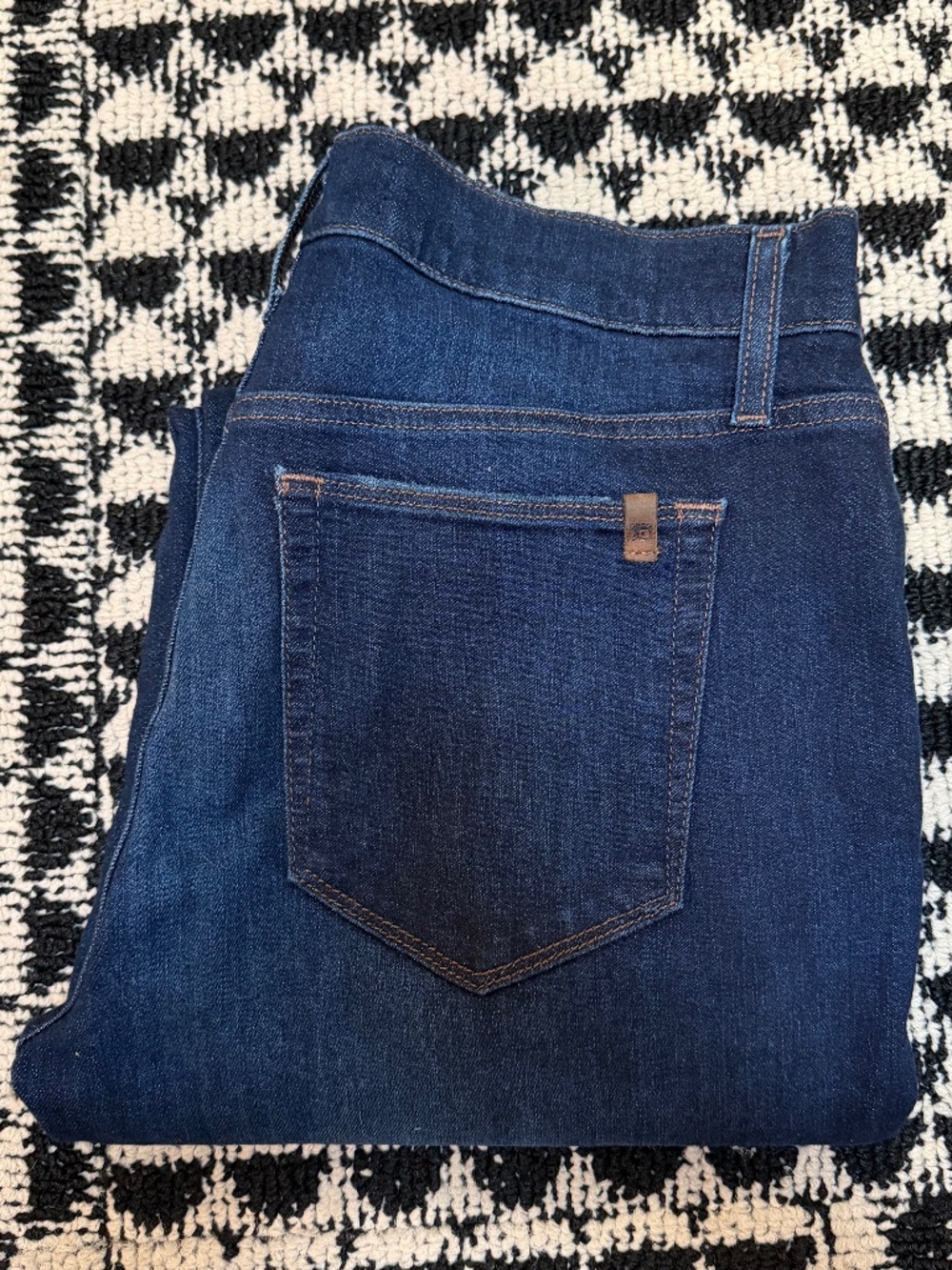 Joe’s Jeans Men’s slim fit with some stretch - 30x30